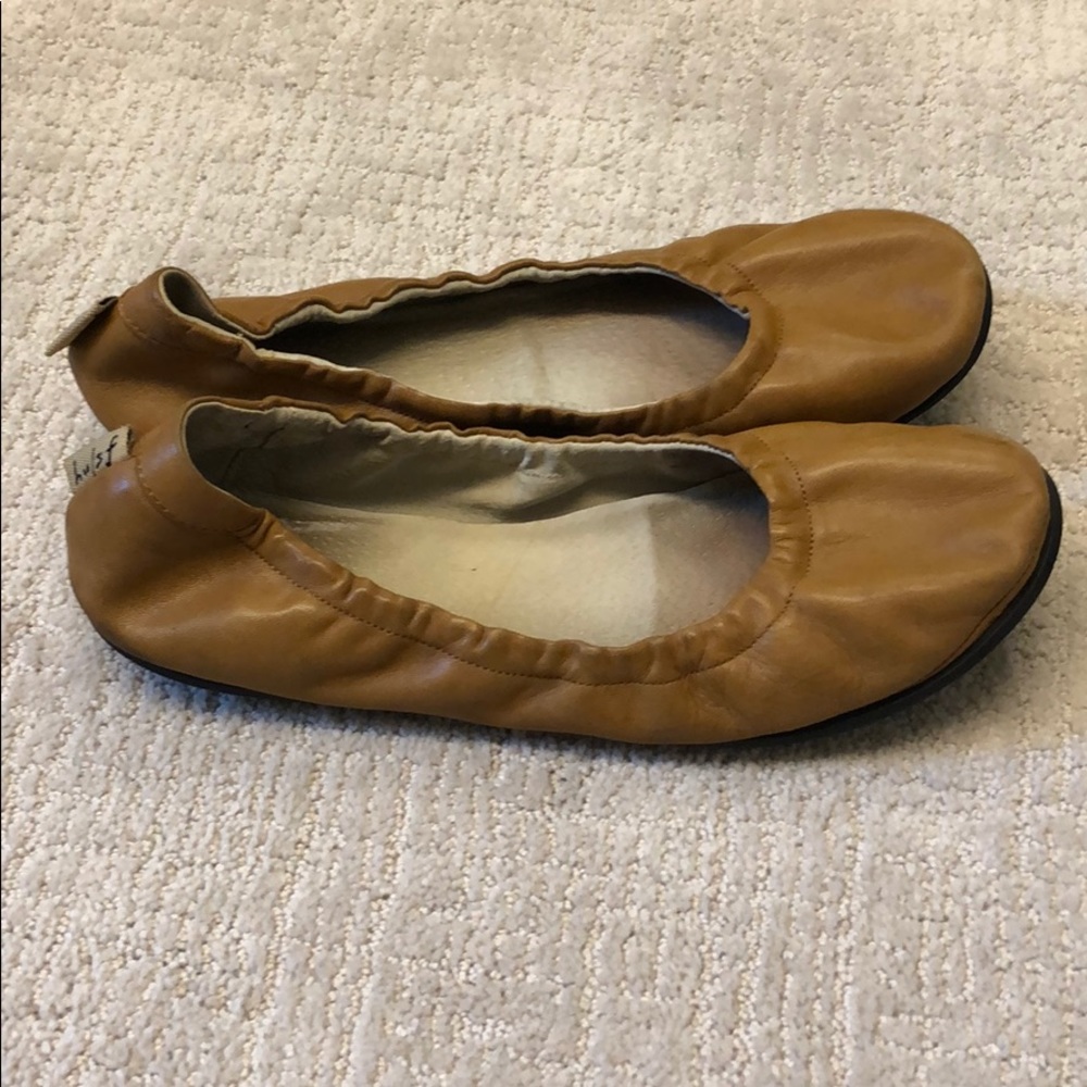 French Sole Neutral Leather Ballerina Flats